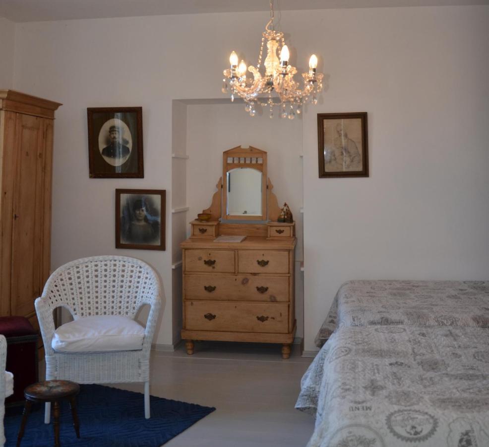 Bed and Breakfast Chez Madeleine Saint-Colomb-de-Lauzun Exterior foto