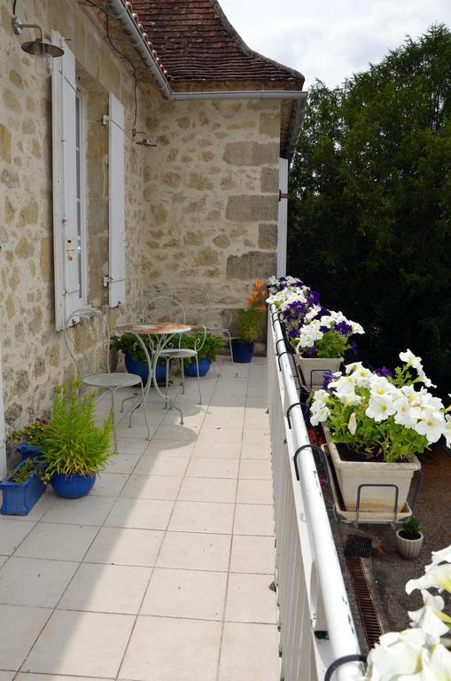 Bed and Breakfast Chez Madeleine Saint-Colomb-de-Lauzun Exterior foto